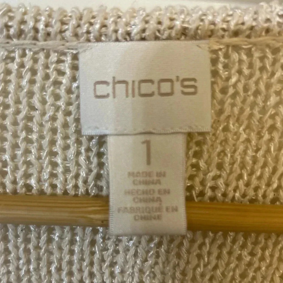 Mesh/Woven Chico’s VNeck Sweater with “a touch” of Shimmer! Fall Trend 2025 - Picture 3 of 7